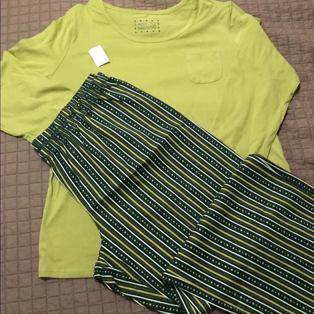 NWT Gillgan & Omalley Pajama set XL